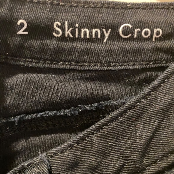 Lauren Conrad black crop jeans with crochet and scallop bottom - Picture 4 of 4